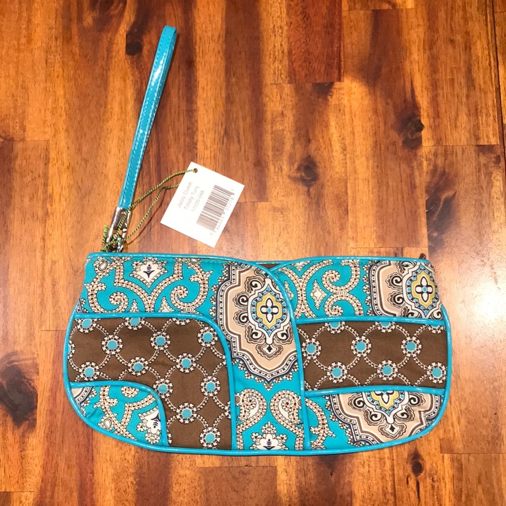 NWT Vera Bradley Jazzy clutch in Totally Turquoise